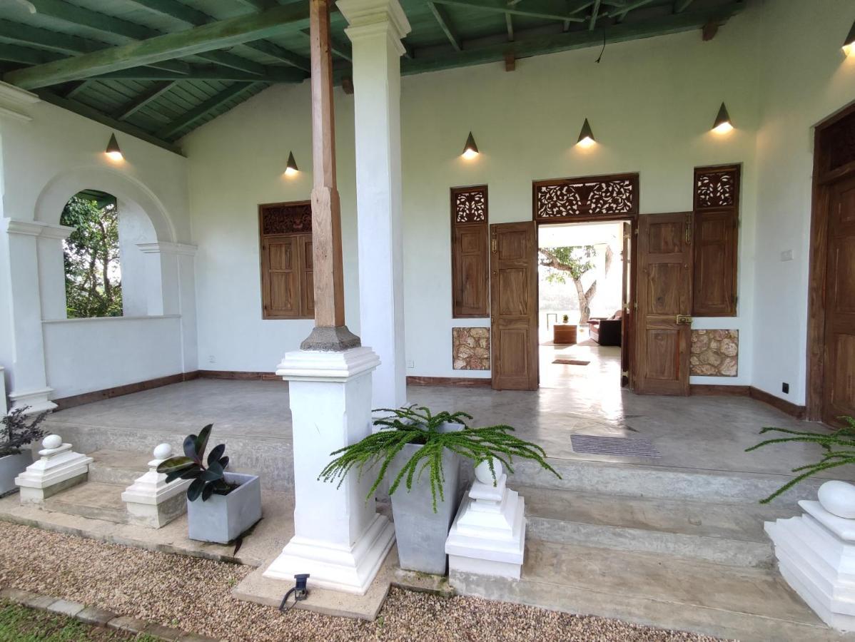 Villa Seven Faces-Luxury Escape,Stunning Views With Private Pool For A Couple Or Family! Galle Exterior foto